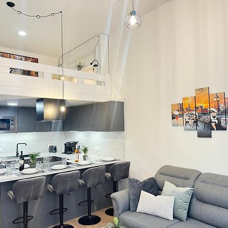 Free Parking - Cozy Apartment Near Vysehrad Railway Bridge Πράγα Εξωτερικό φωτογραφία