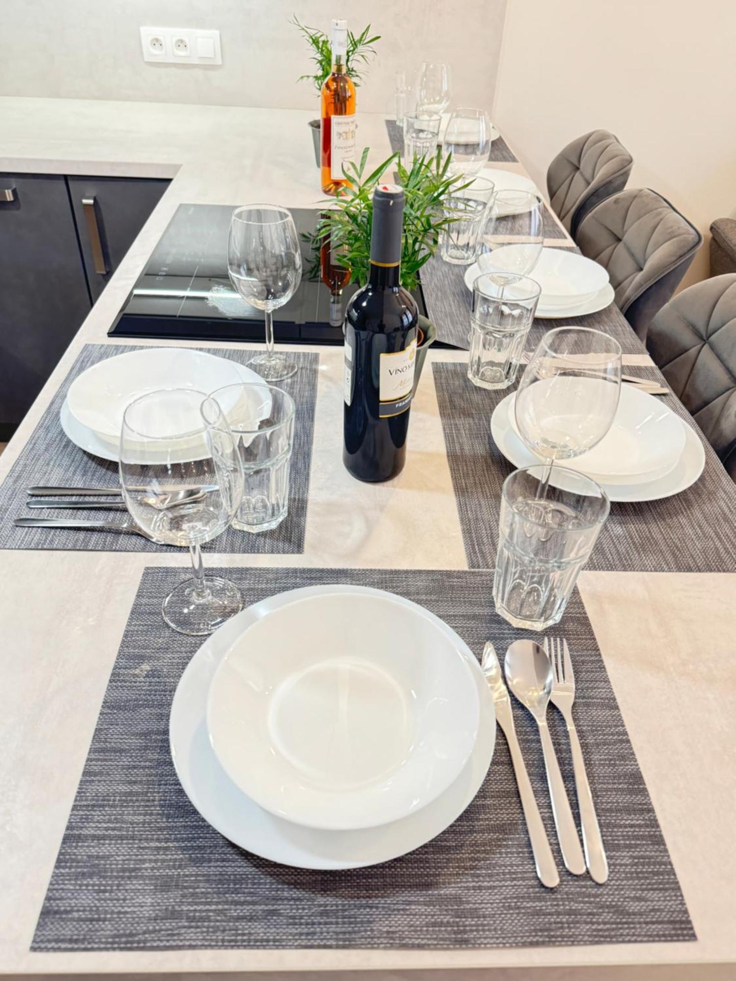 Free Parking - Cozy Apartment Near Vysehrad Railway Bridge Πράγα Εξωτερικό φωτογραφία